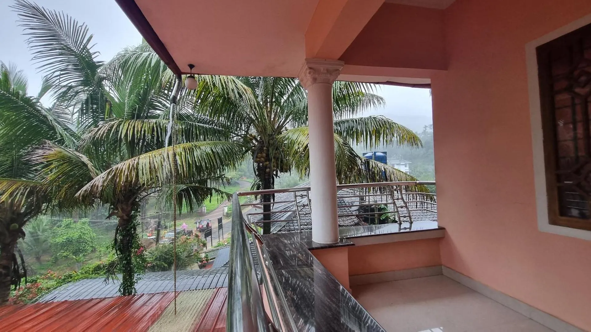 Lemon Stays Anaviratty Homestay